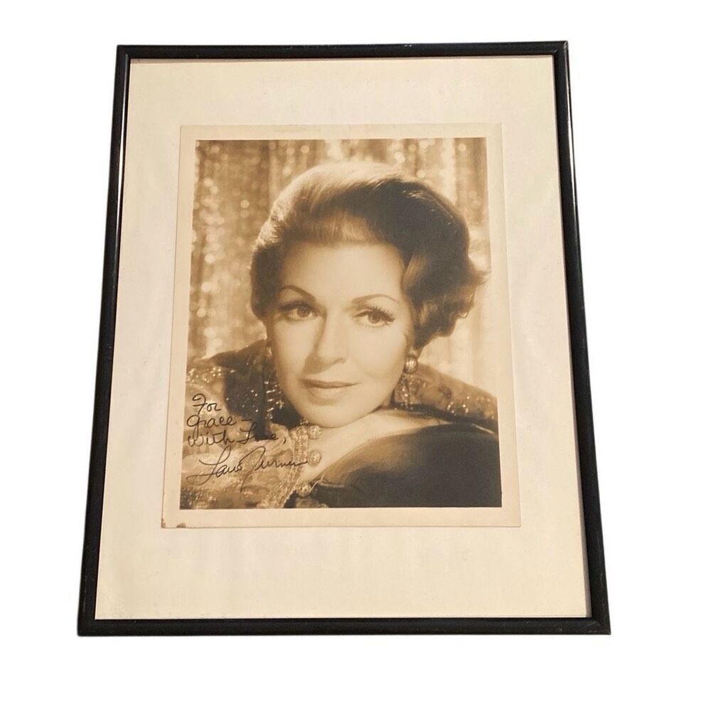Lana Turner Autograph 8x10 B&W Photo Framed Old Hollywood Film Star Memorabilia